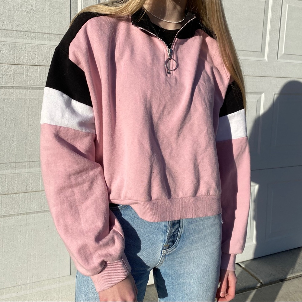 H&M pink cropped hoodie
